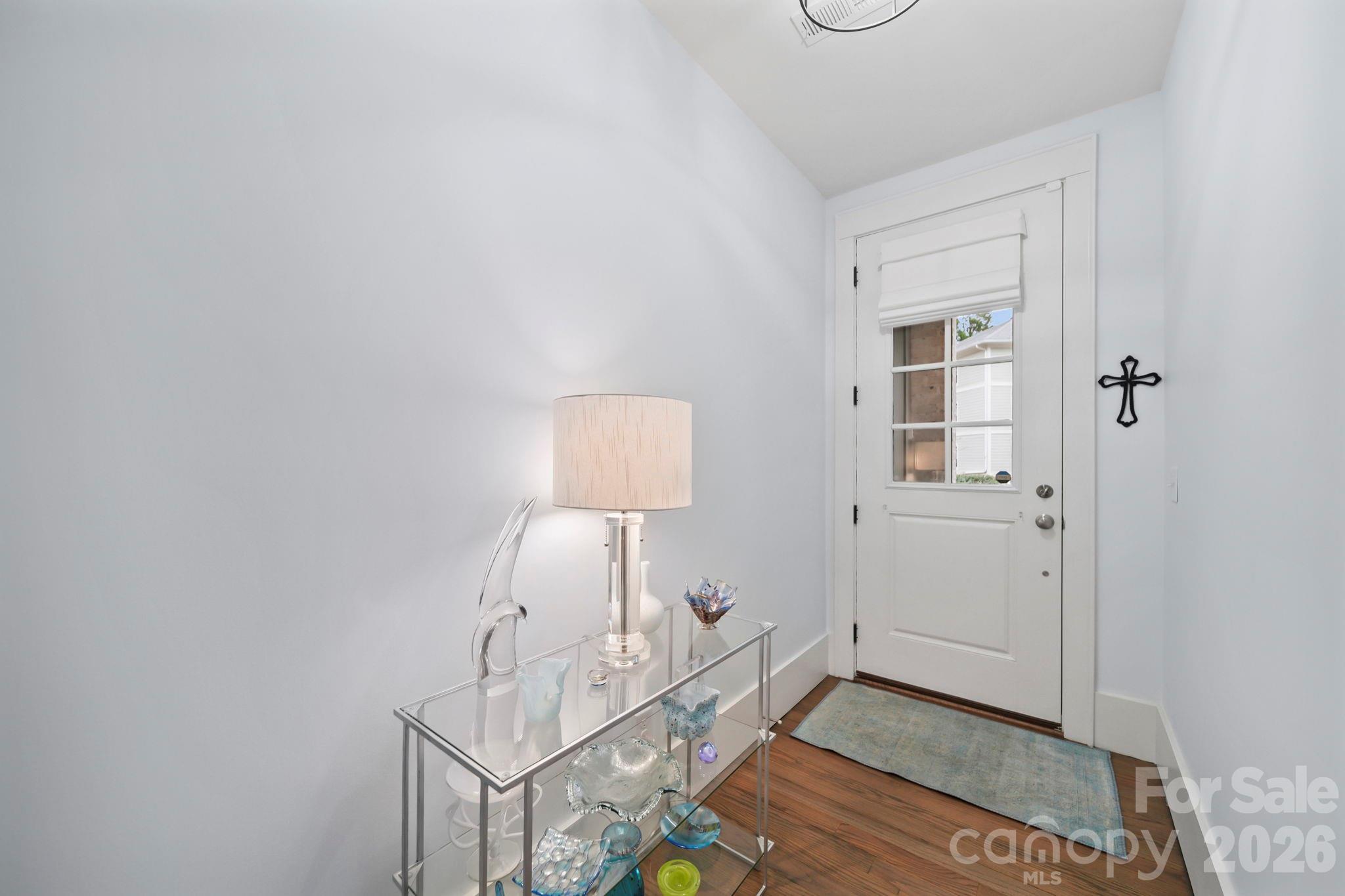 2828 Hillside Springs Drive