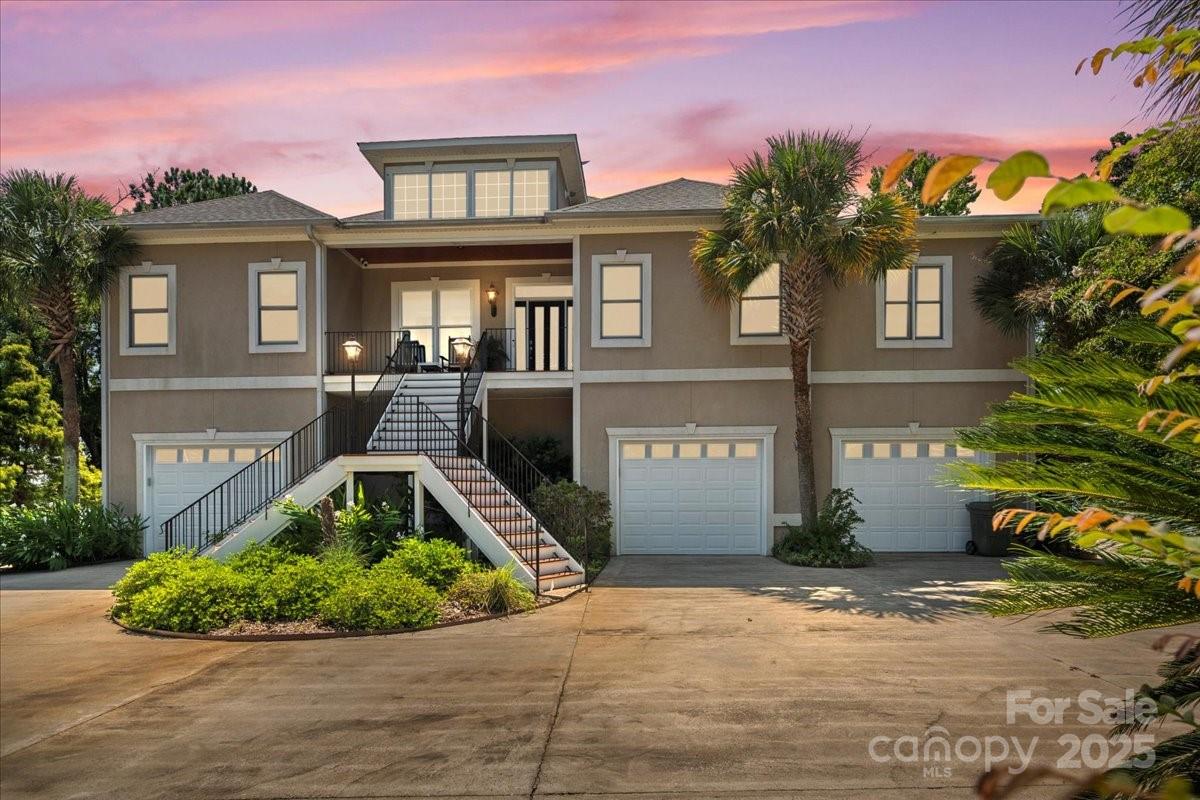 2429 Singleton Point