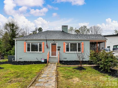 1240 Skyview Road Charlotte NC 28208