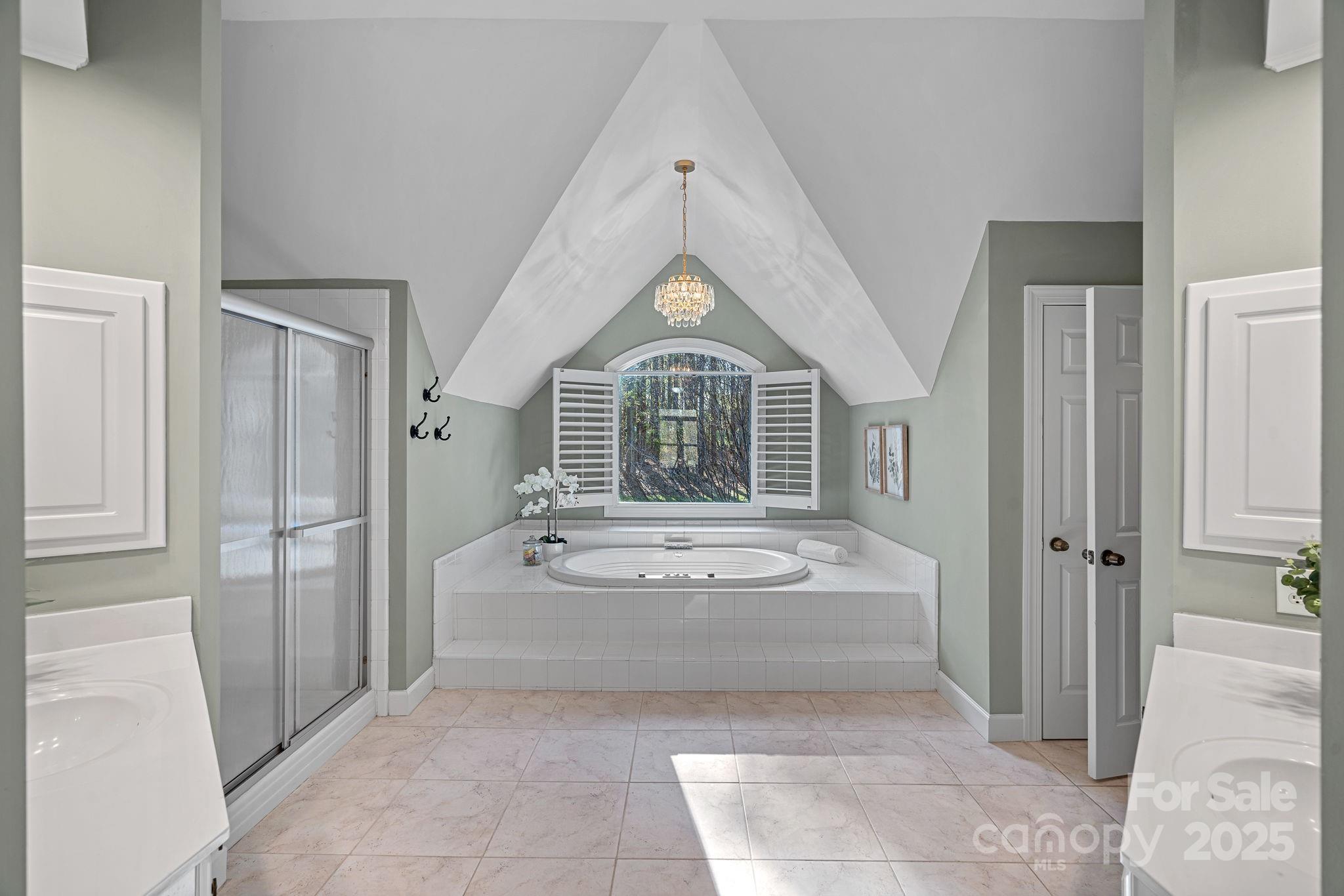 The Harbour At The Pointe - Residential