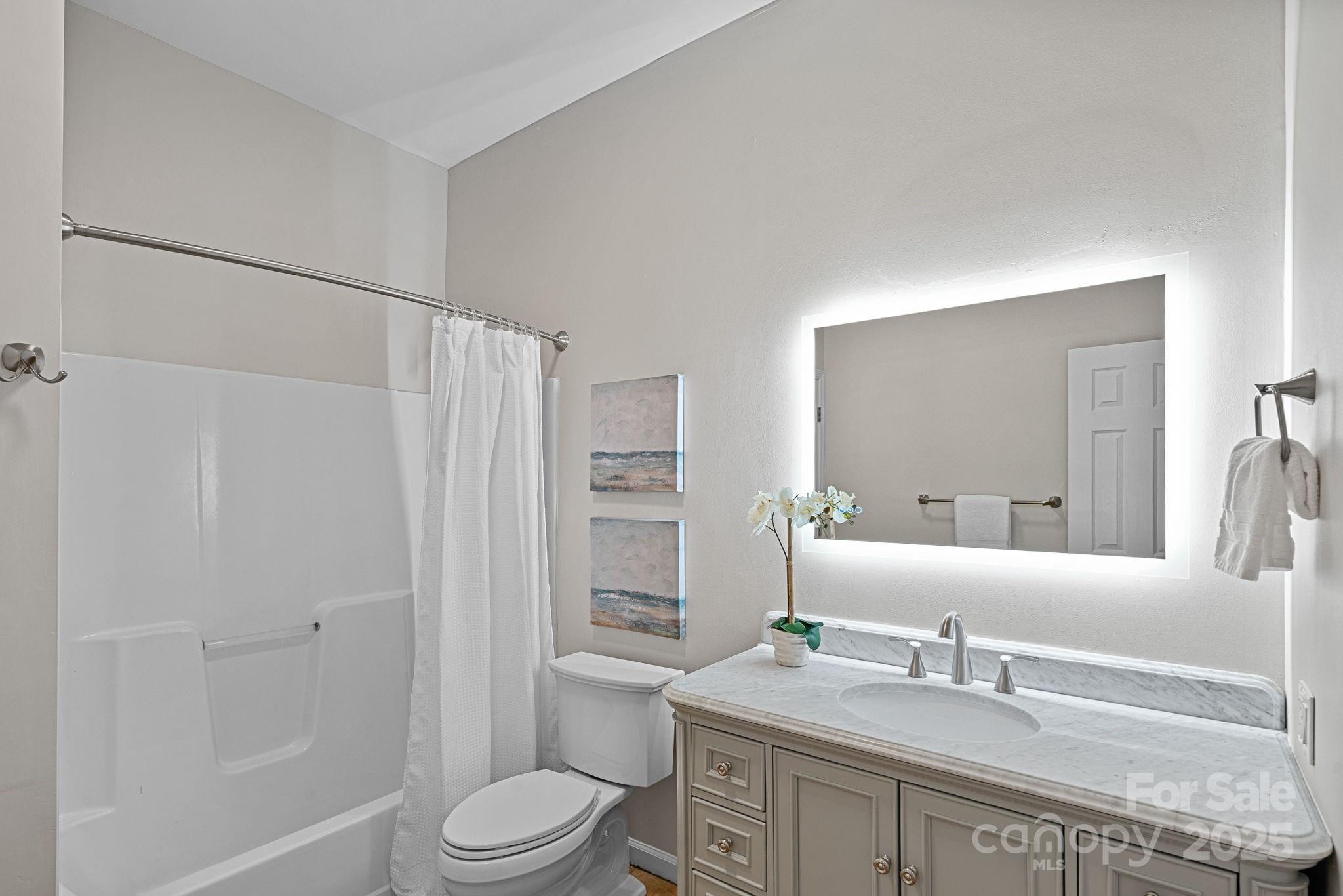 The Harbour At The Pointe - Residential