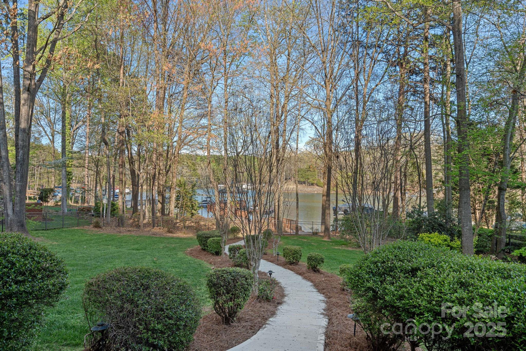 The Harbour At The Pointe - Residential