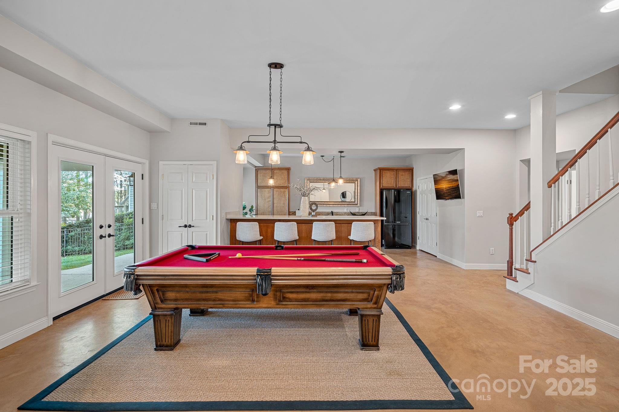 The Harbour At The Pointe - Residential