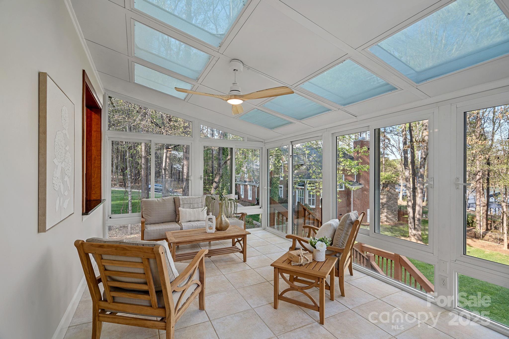 The Harbour At The Pointe - Residential