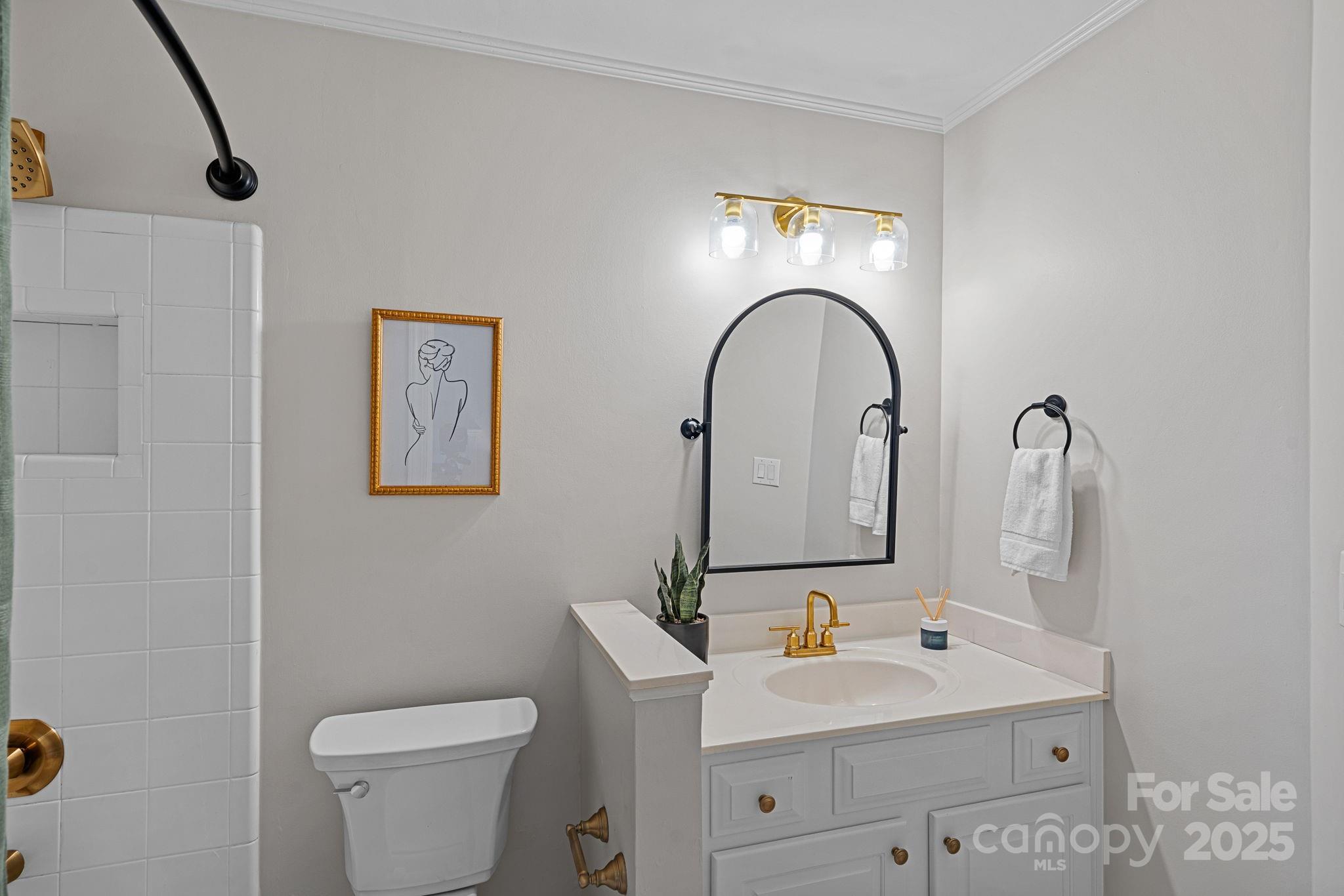 The Harbour At The Pointe - Residential