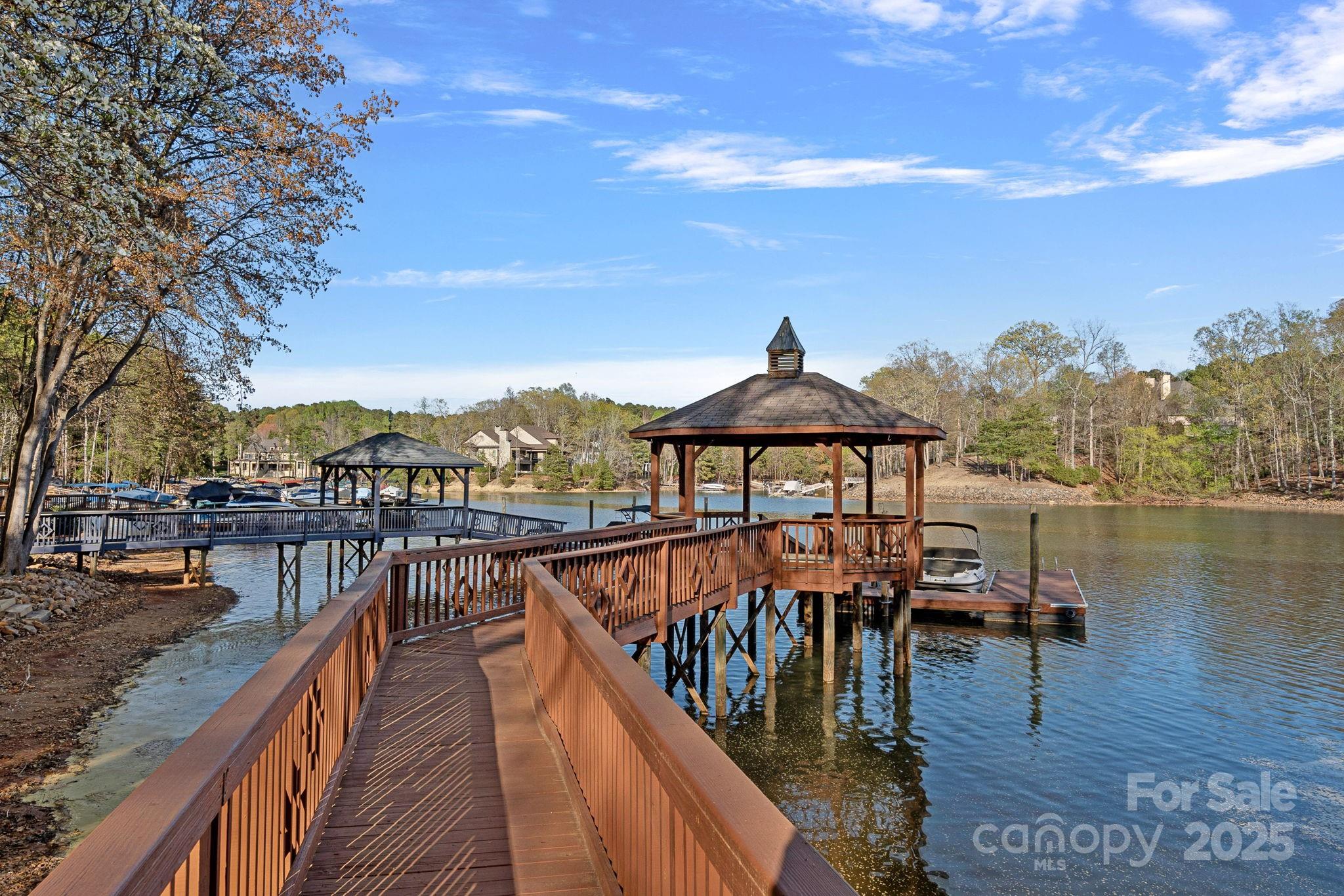 The Harbour At The Pointe - Residential