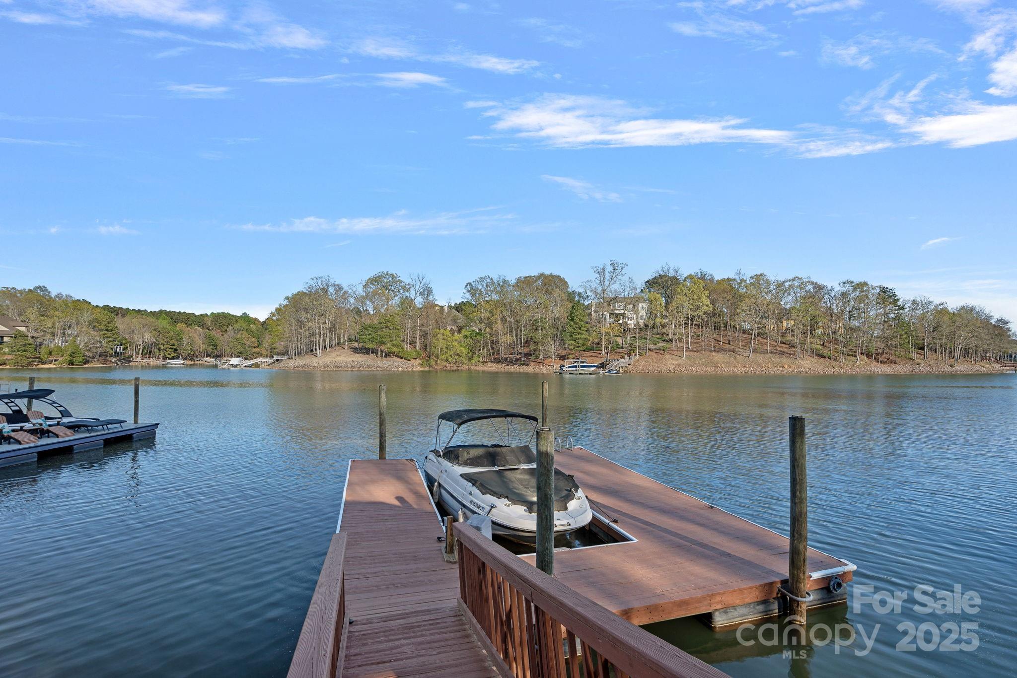The Harbour At The Pointe - Residential