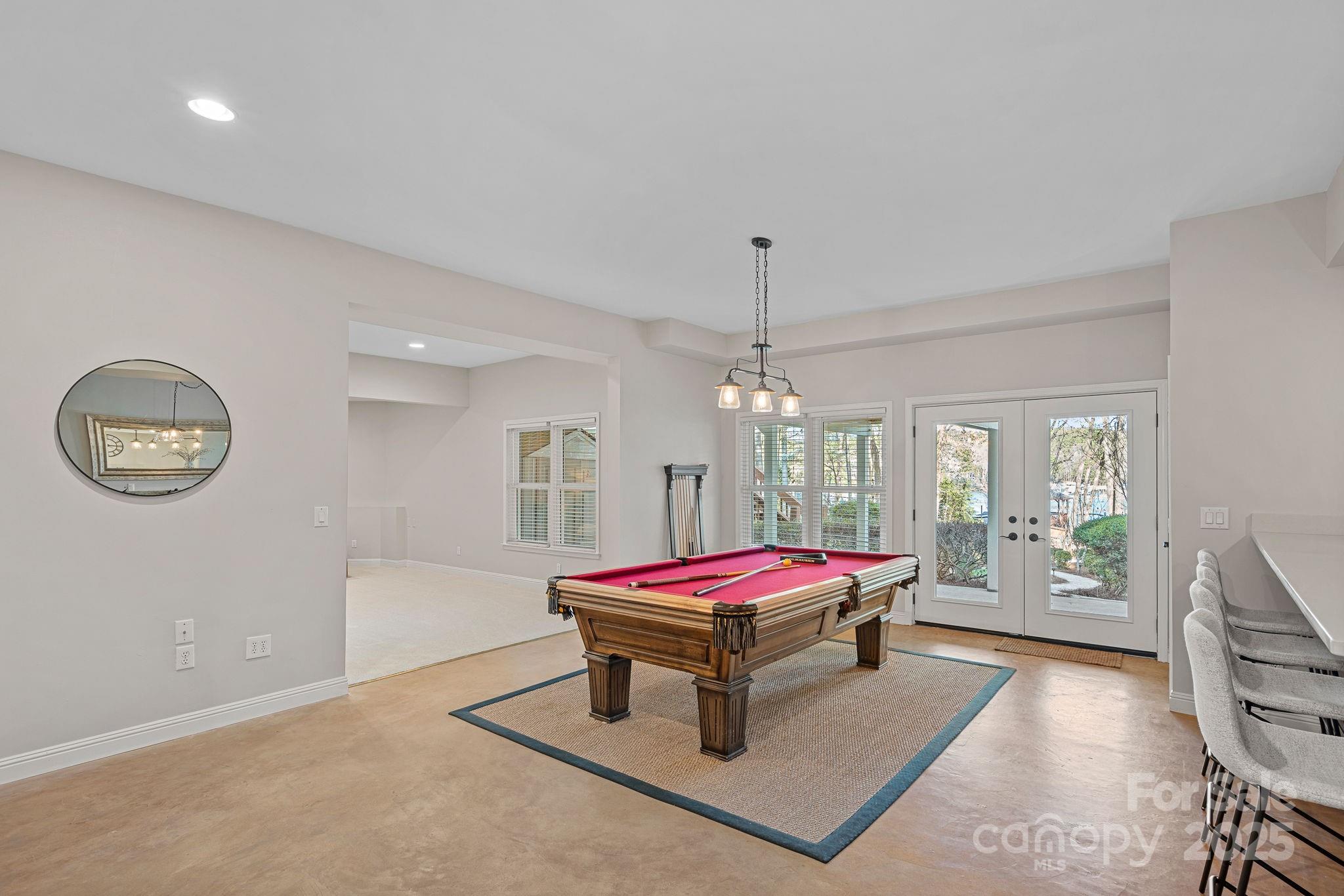 The Harbour At The Pointe - Residential