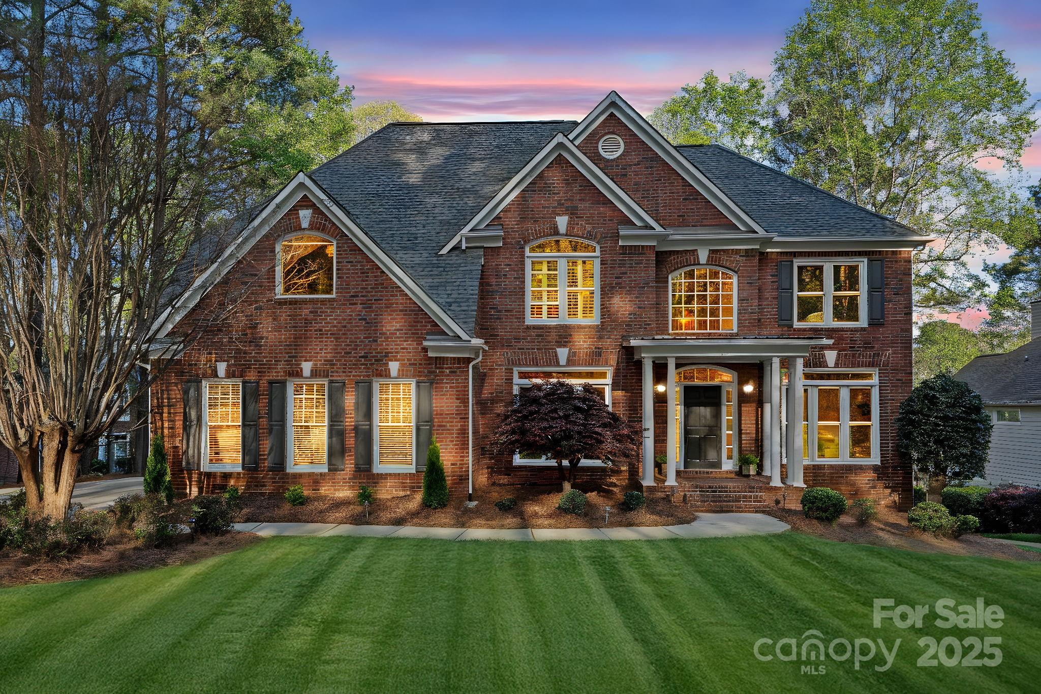 The Harbour At The Pointe - Residential