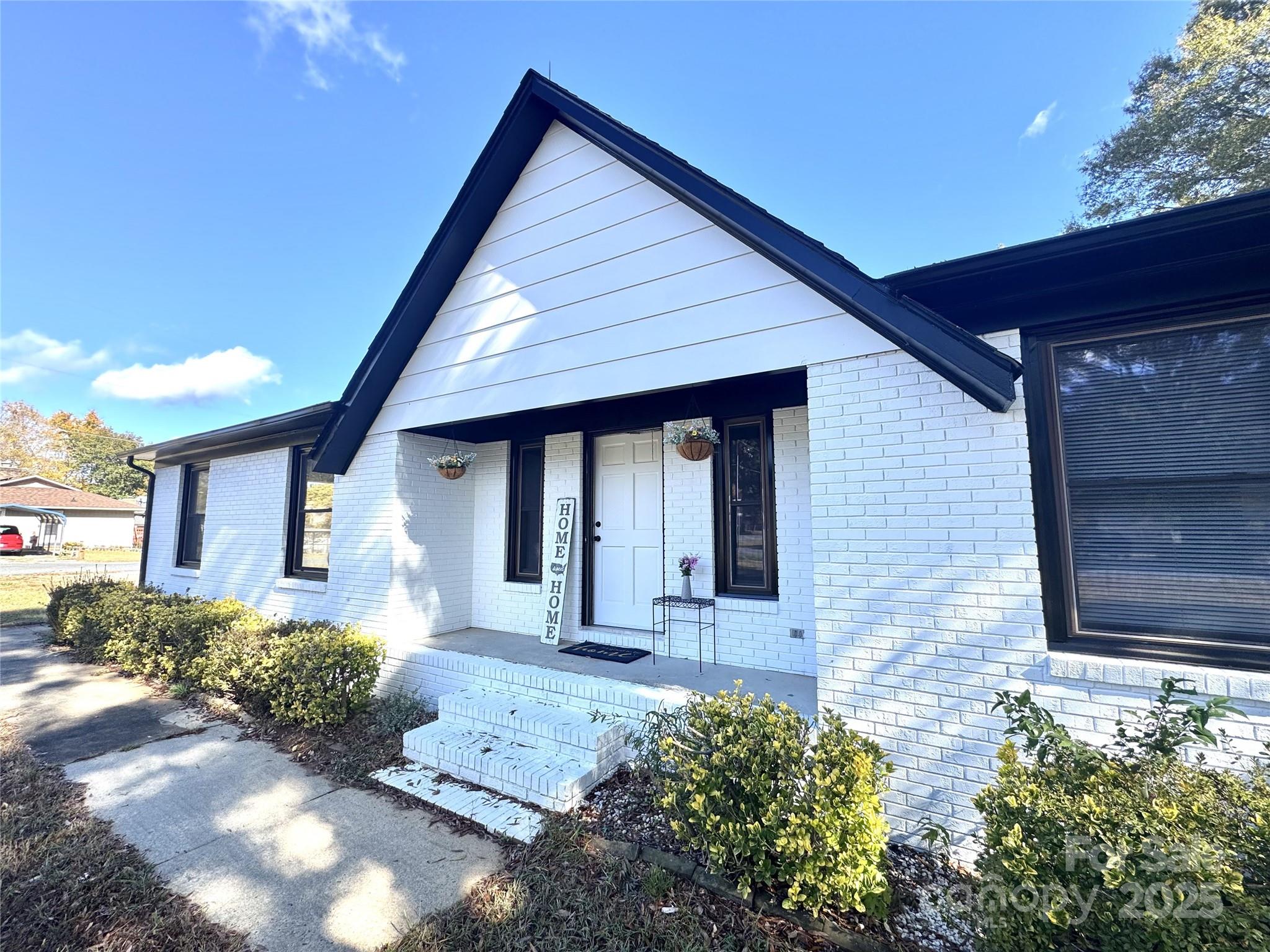 425 Acorn Oaks Drive