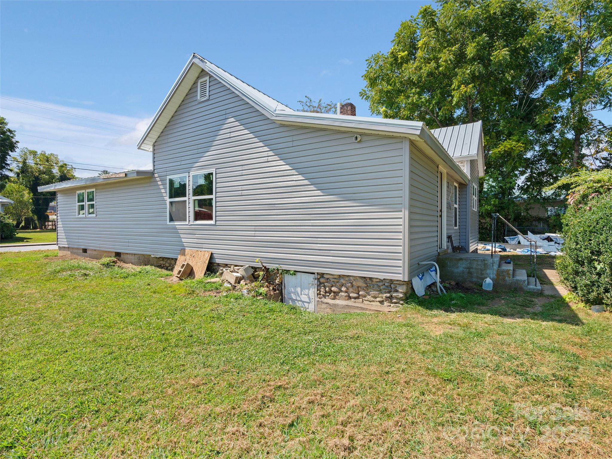 290 Killian Street