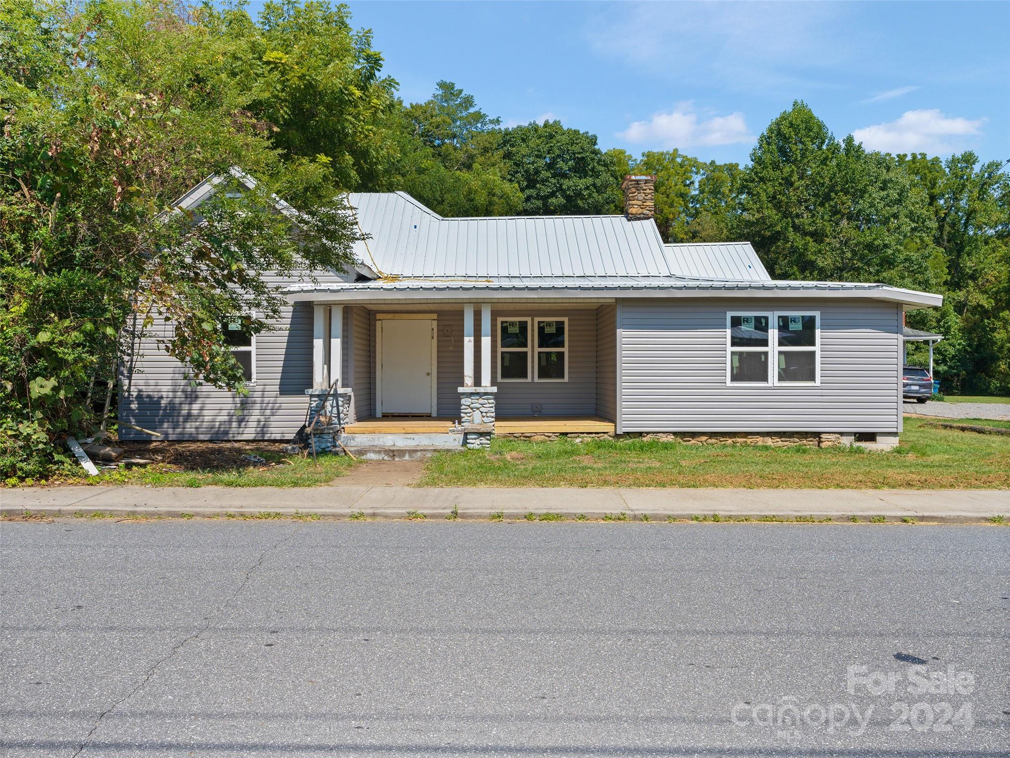 290 Killian Street
