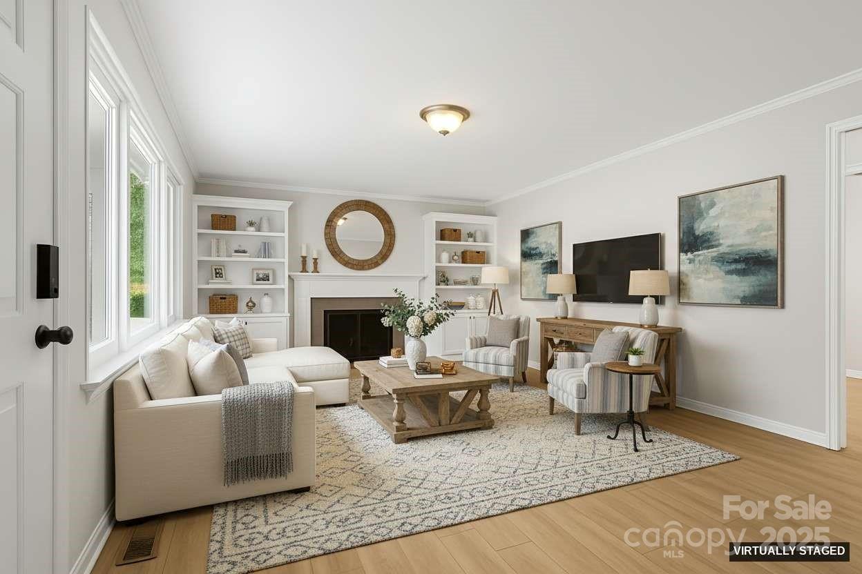 1109 W Edgemont Drive