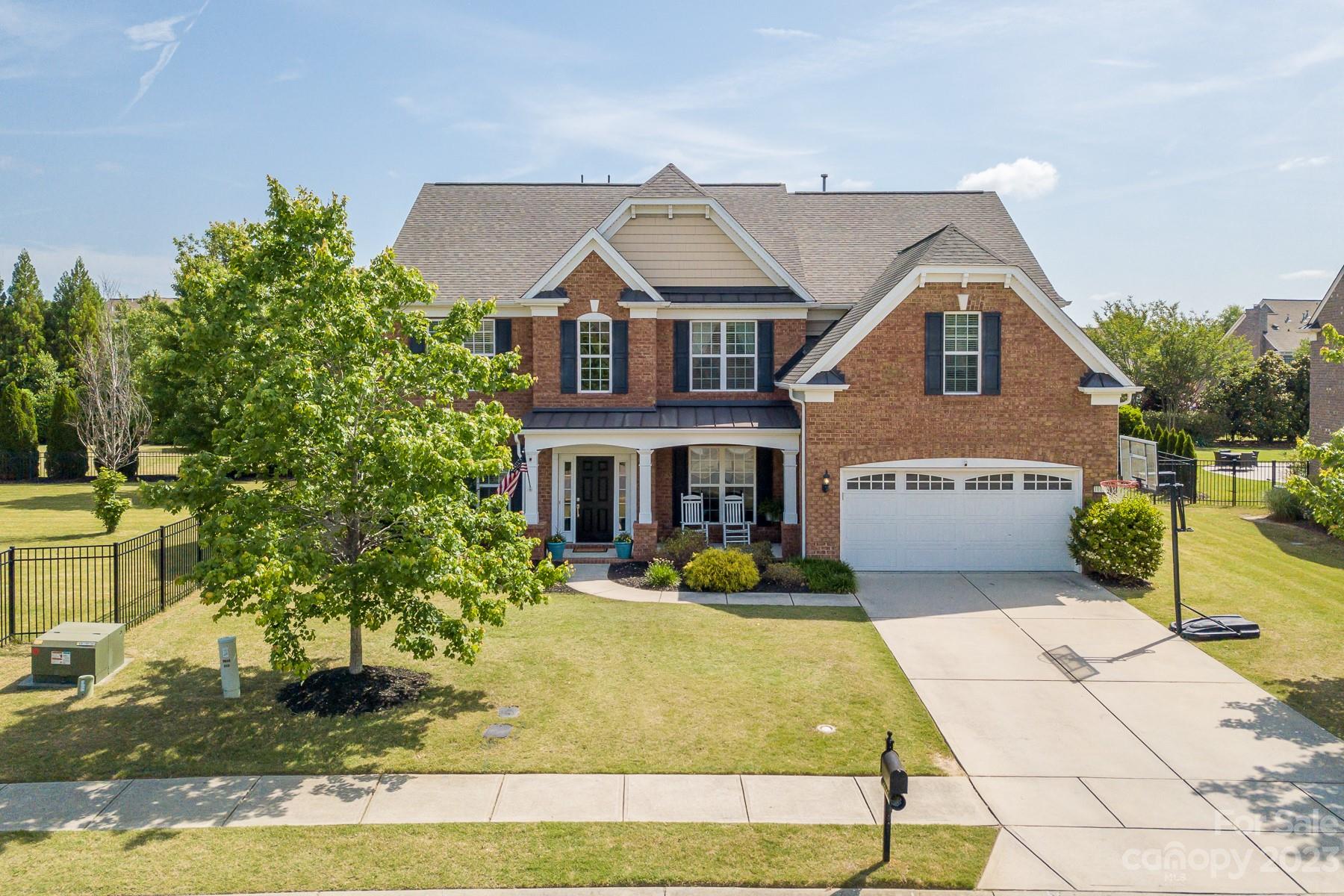 The Chimneys Of Marvin - Residential