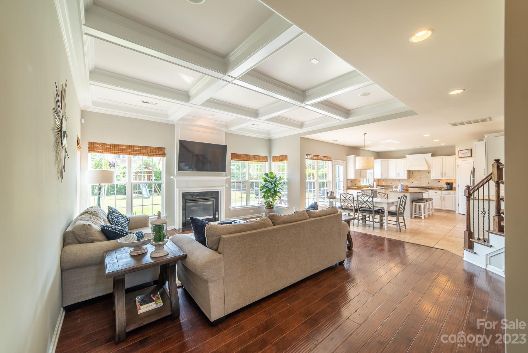 The Chimneys Of Marvin - Residential