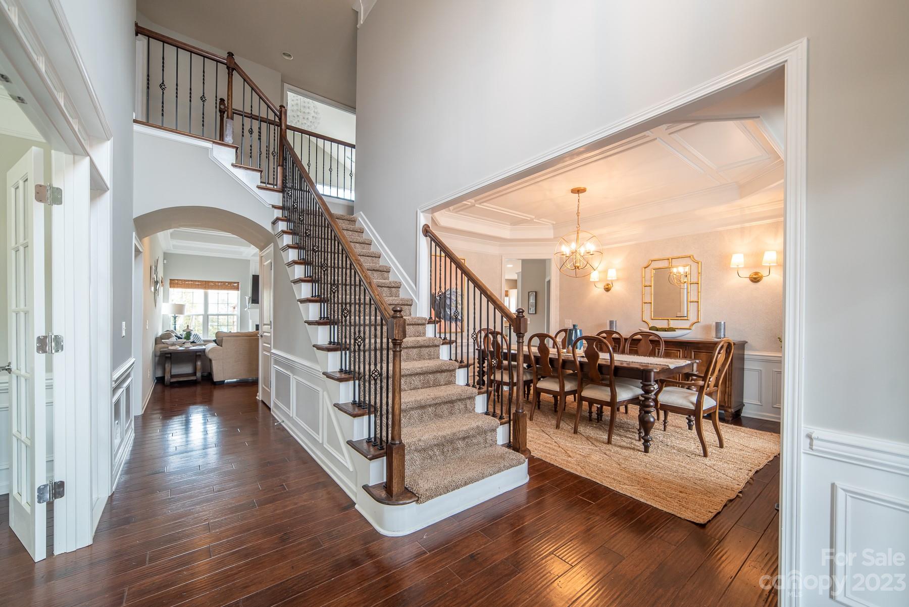 The Chimneys Of Marvin - Residential