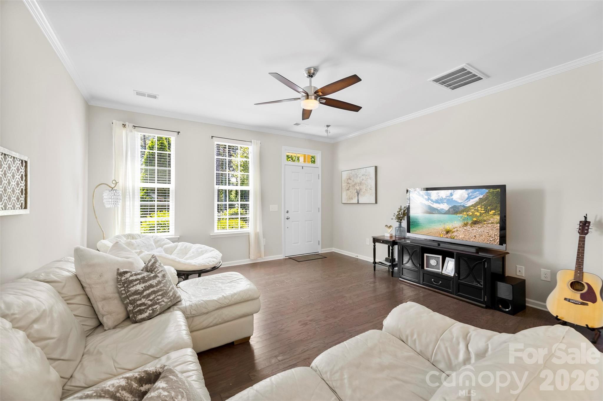 4317 Courtly Lane