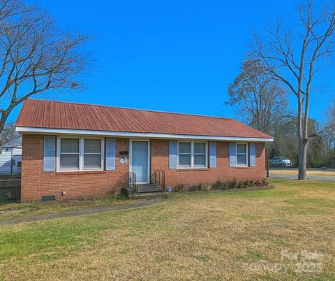100 Carolina Circle Lincolnton NC 28092