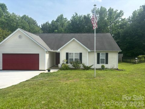 Photo of 1118 Slate Ridge Road, Matthews, NC 28104 (MLS # 4378658)