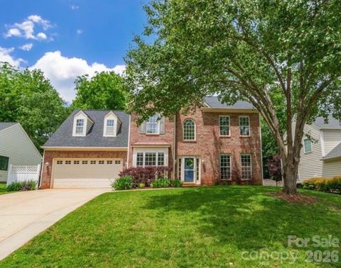 Photo of 15816 Gathering Oaks Drive, Huntersville, NC 28078 (MLS # 4375070)