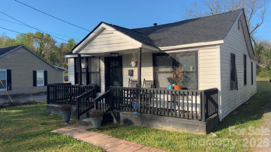 Investor Special! Partially Remolded Home On .25acre Lot!