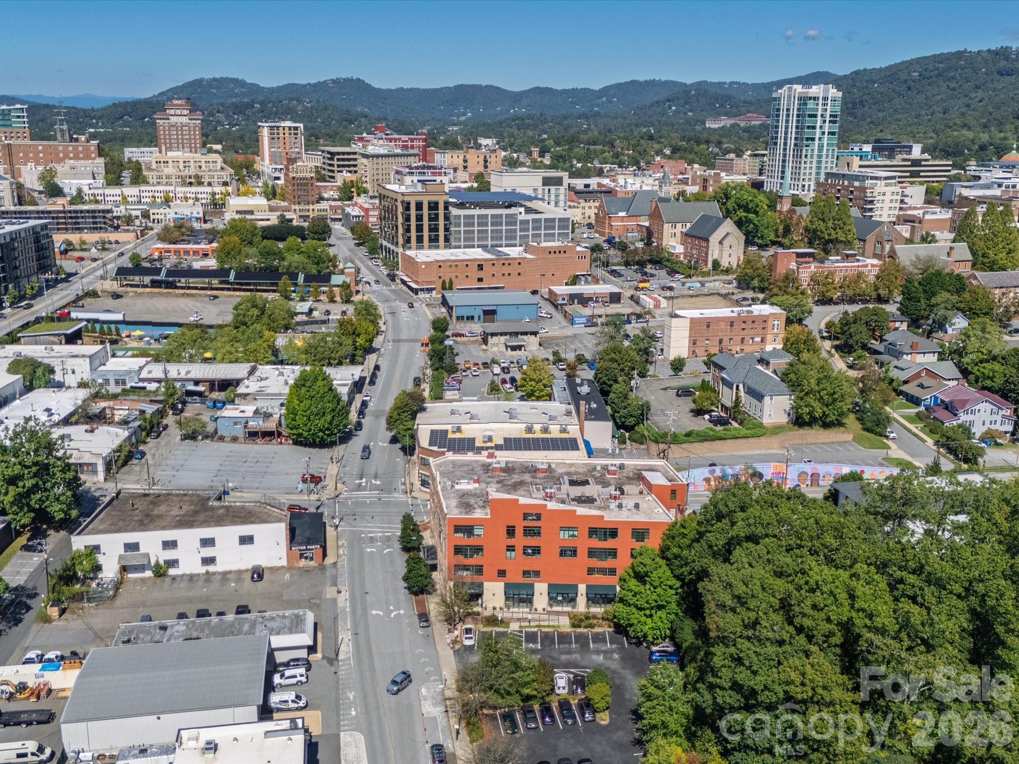 100 Coxe Avenue 306