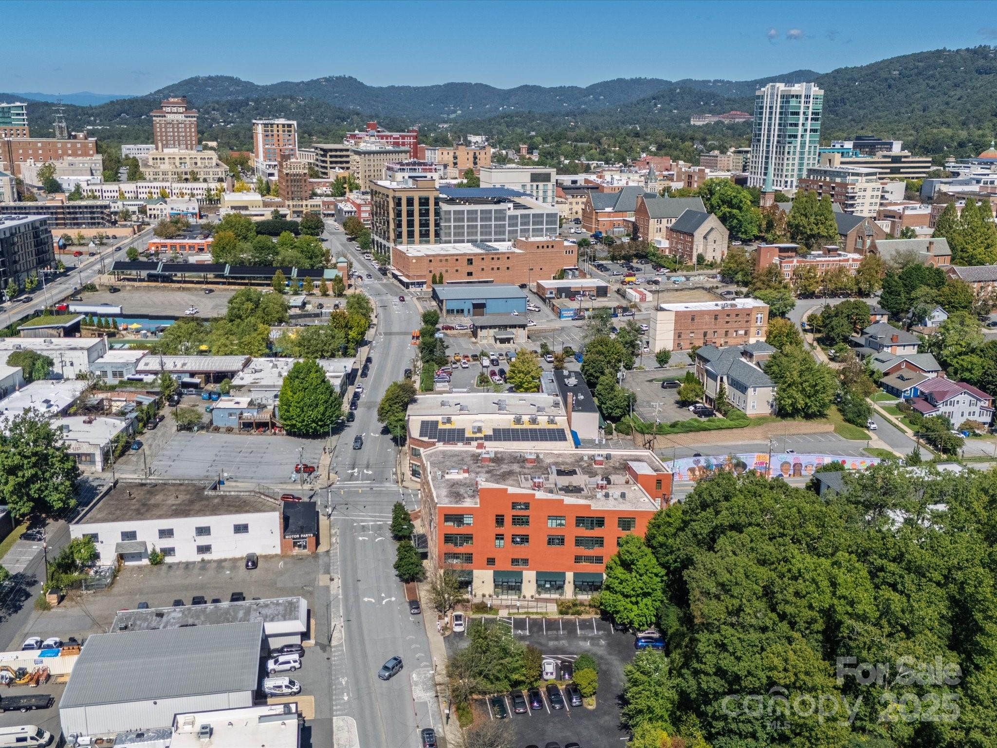 100 Coxe Avenue 306