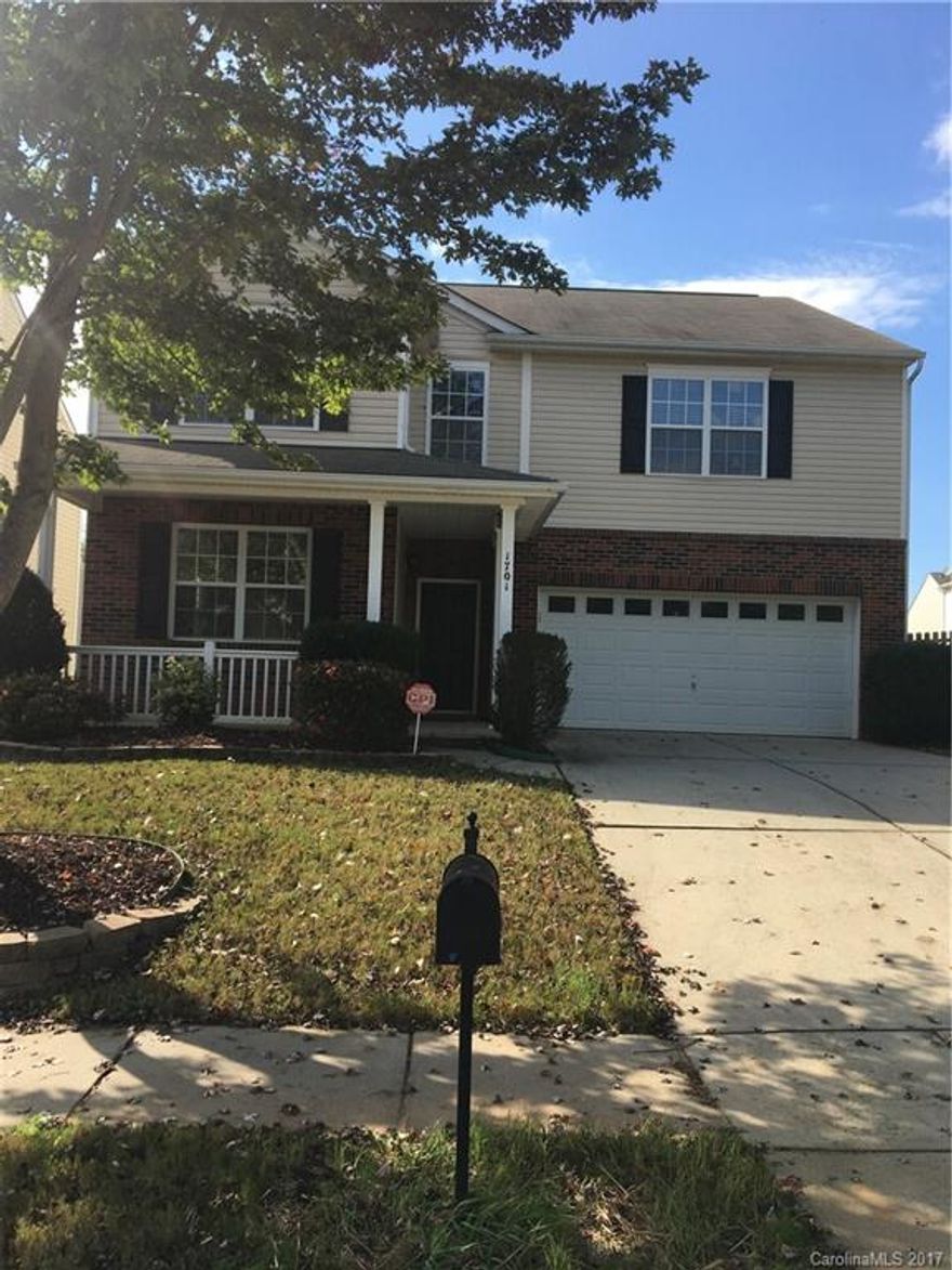 Beautiful executive rental. 4 bedrooms and a loft. Fenced yard, excellent schools. Refridge and washer/dryer included.