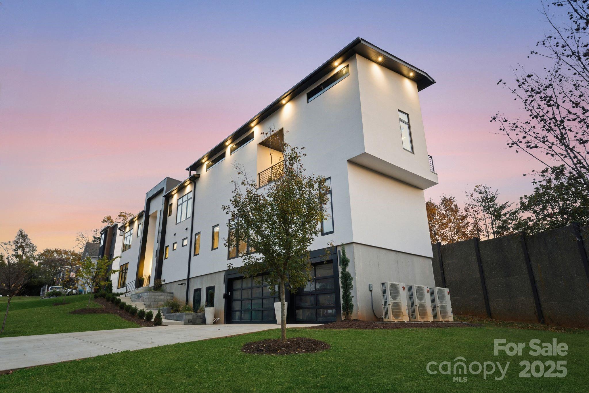 2804 Shenandoah Avenue