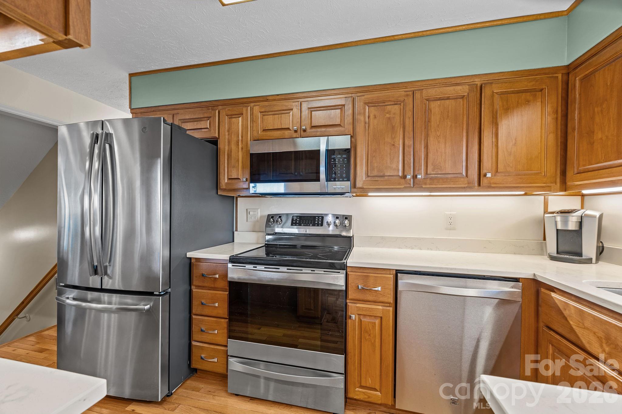 6777 Pinnacle Mountain Road