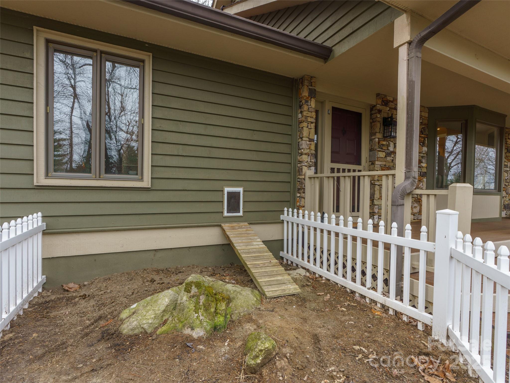 Thrashing Rock Estates - Residential