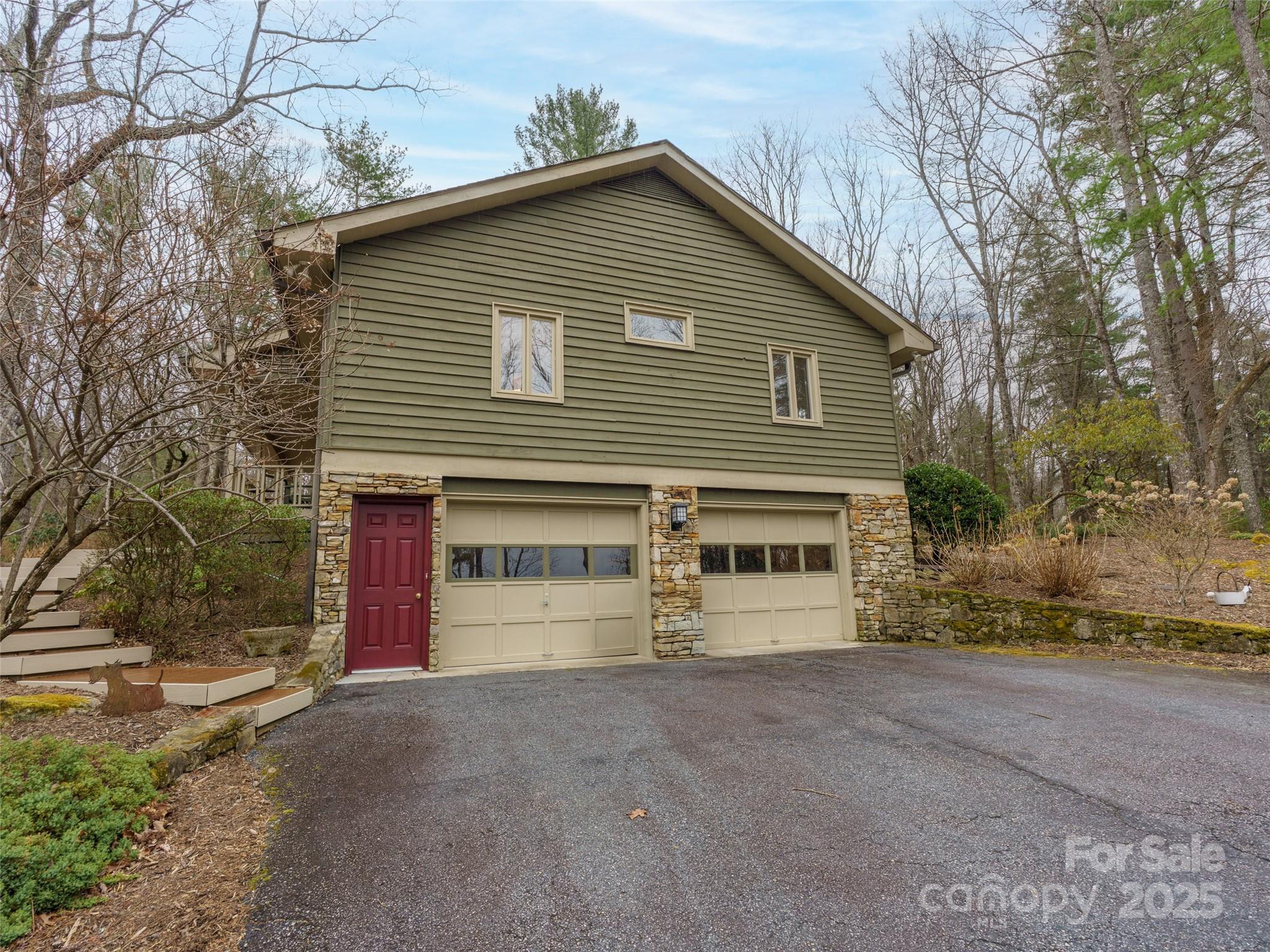Thrashing Rock Estates - Residential