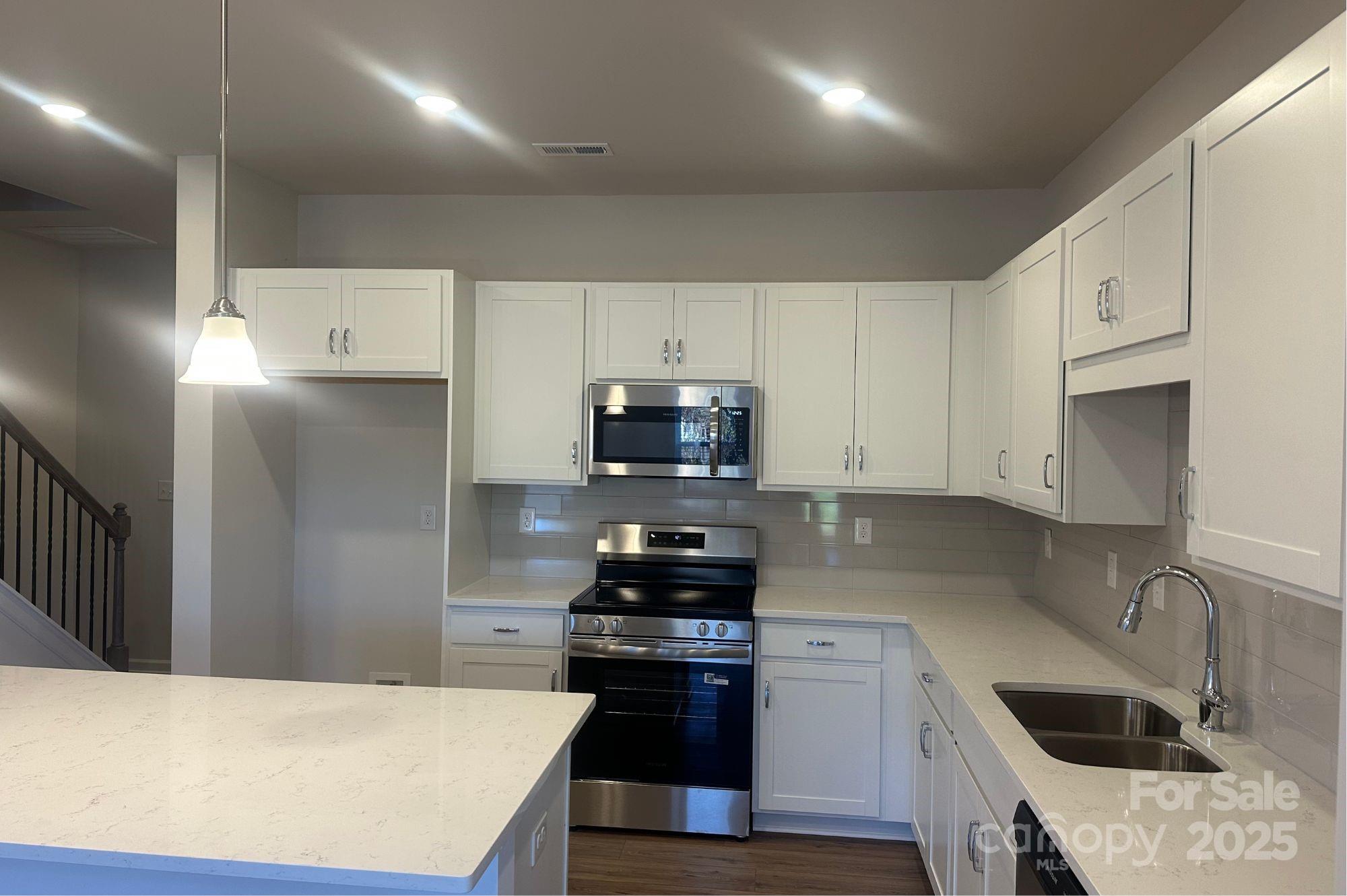 Hickory Glen - Residential