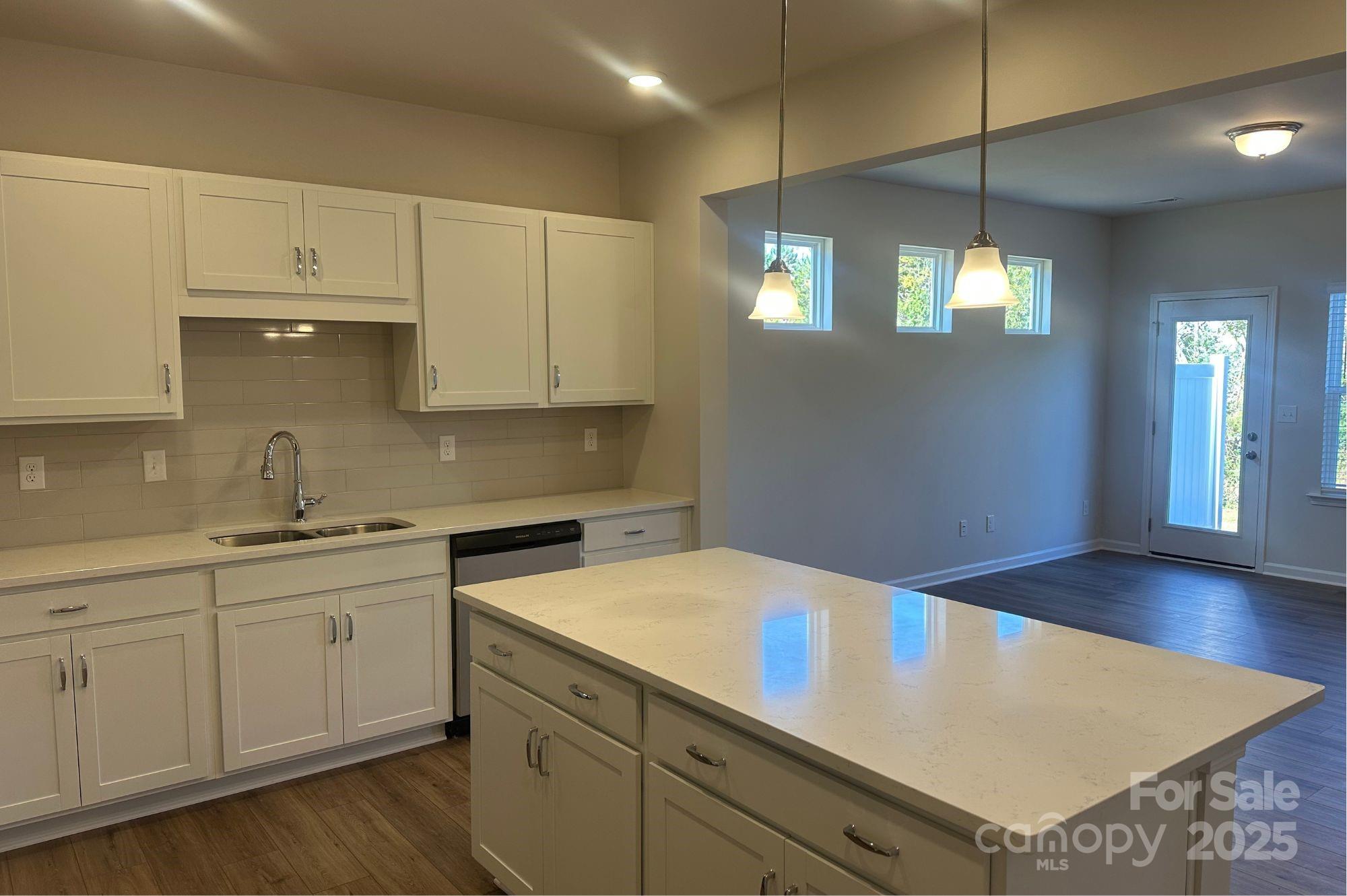 Hickory Glen - Residential