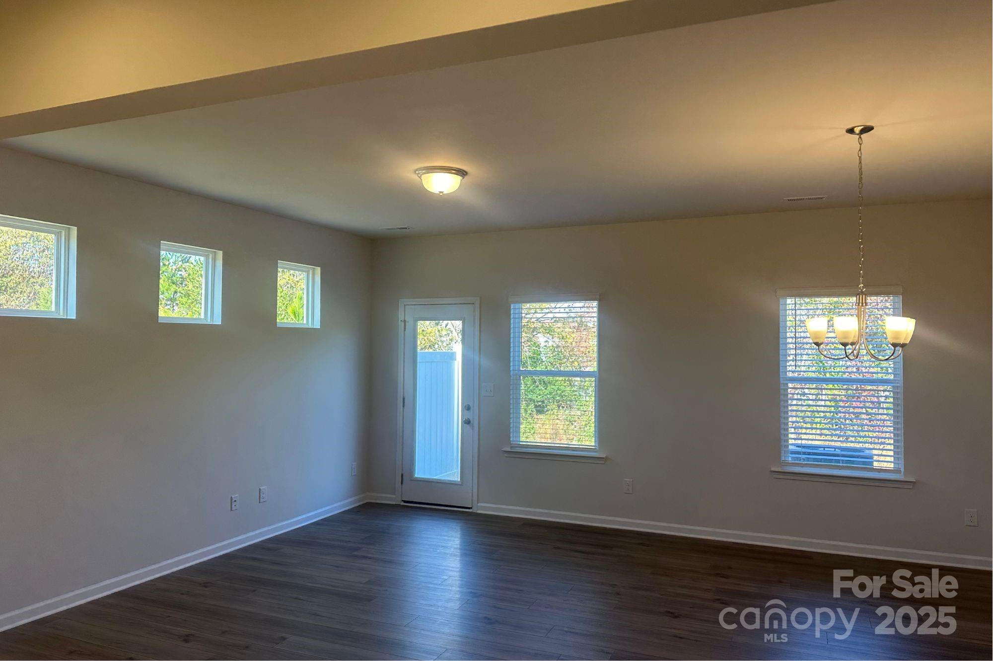 Hickory Glen - Residential