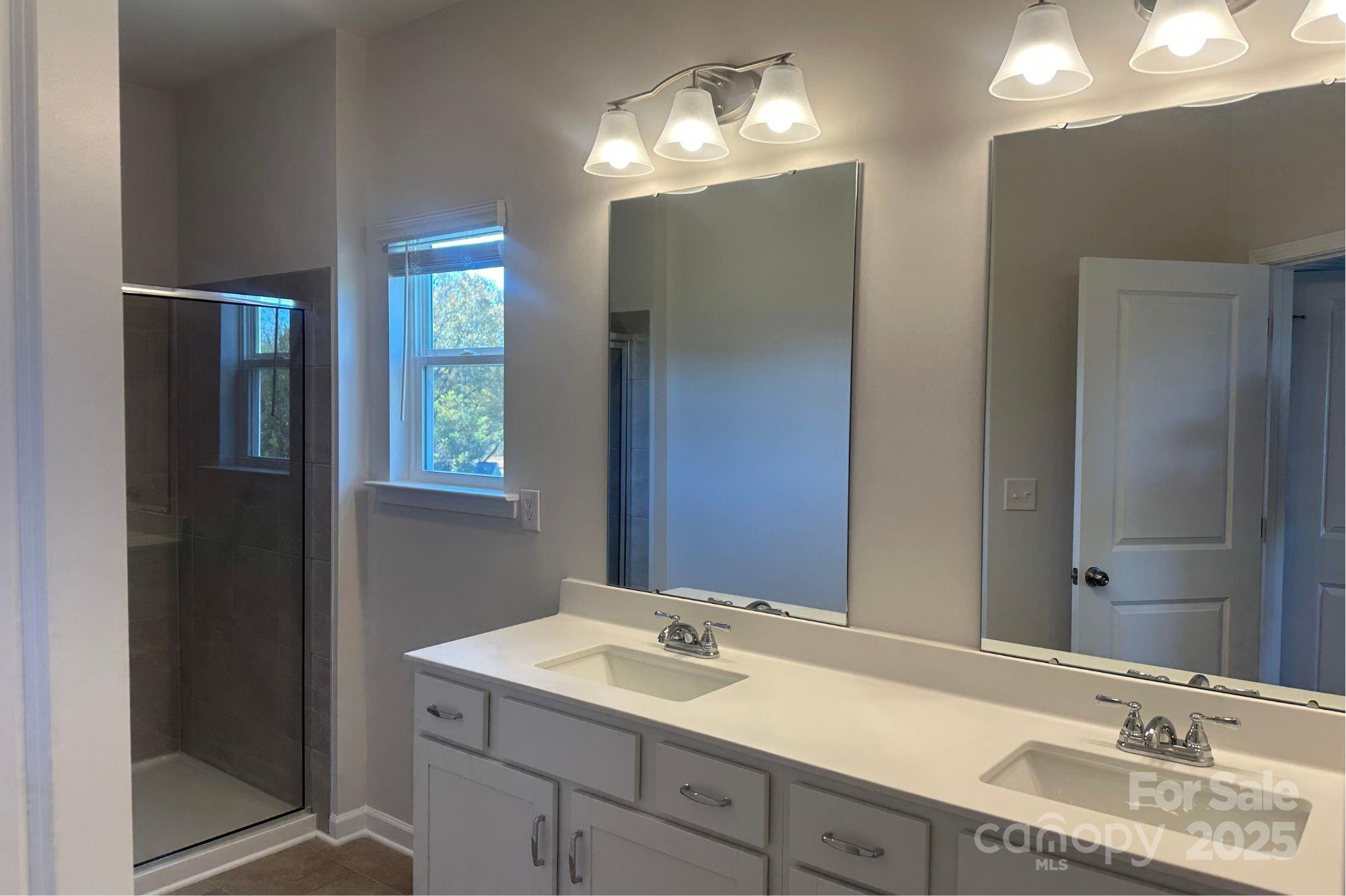 Hickory Glen - Residential