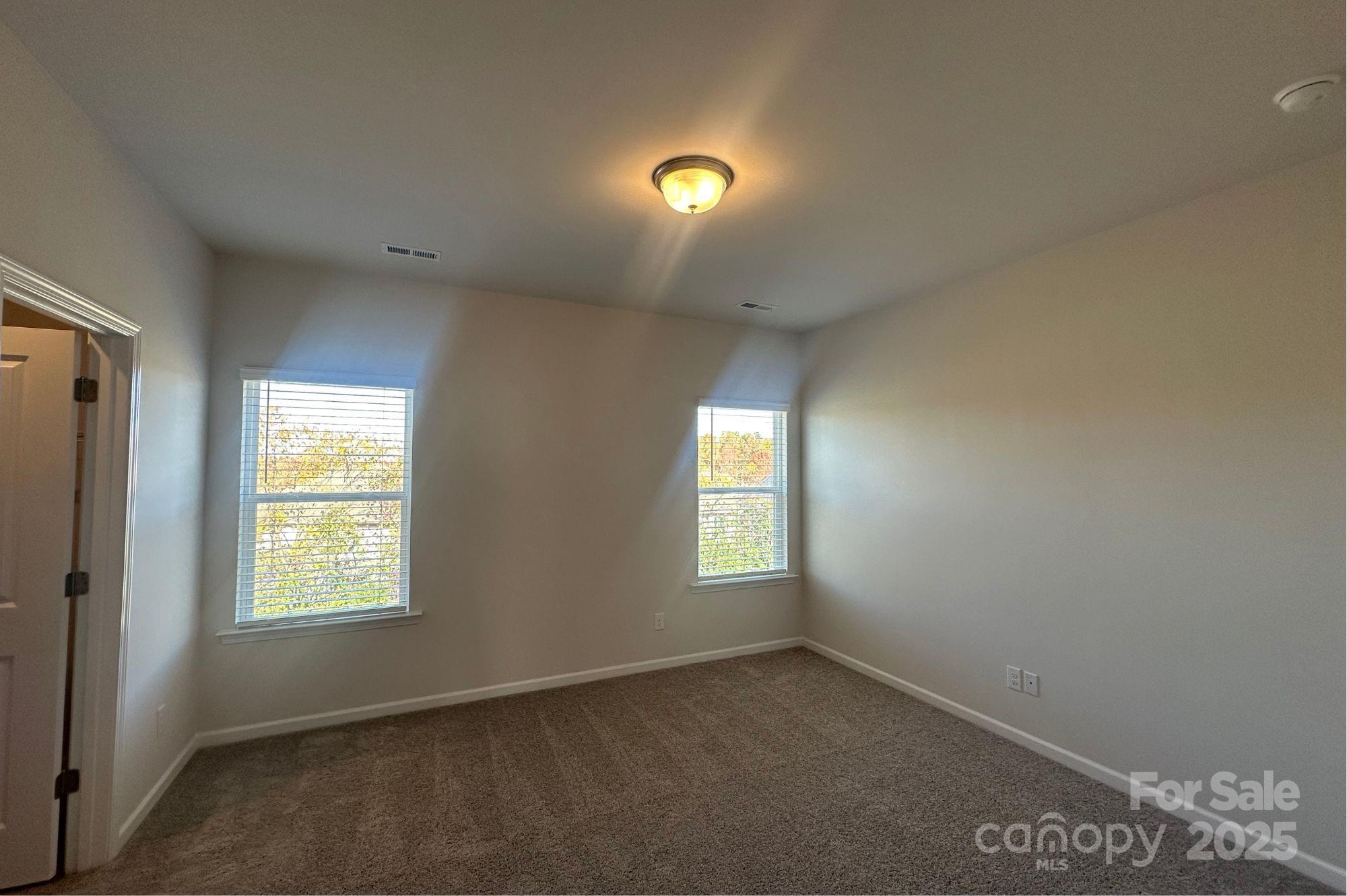 Hickory Glen - Residential