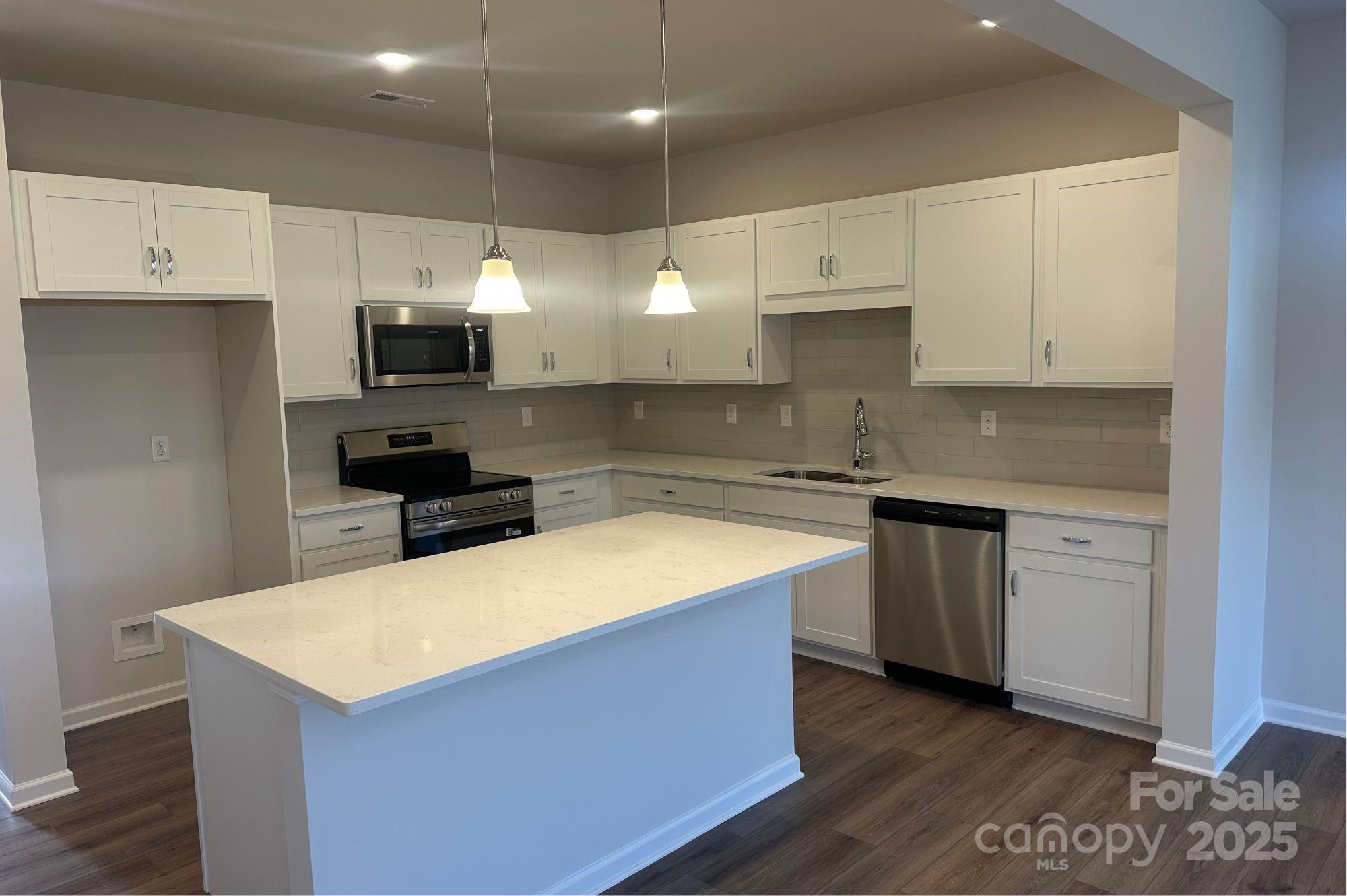 Hickory Glen - Residential