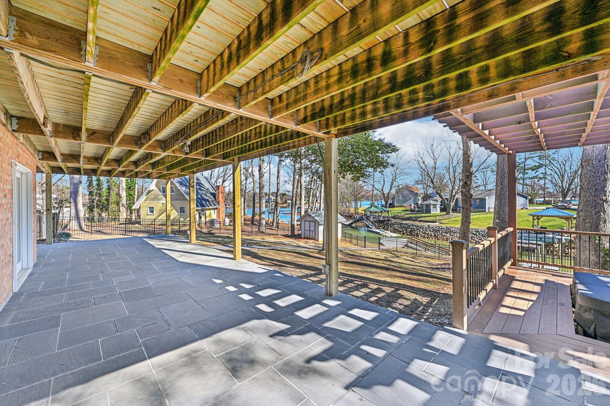 Norman Shores - Residential