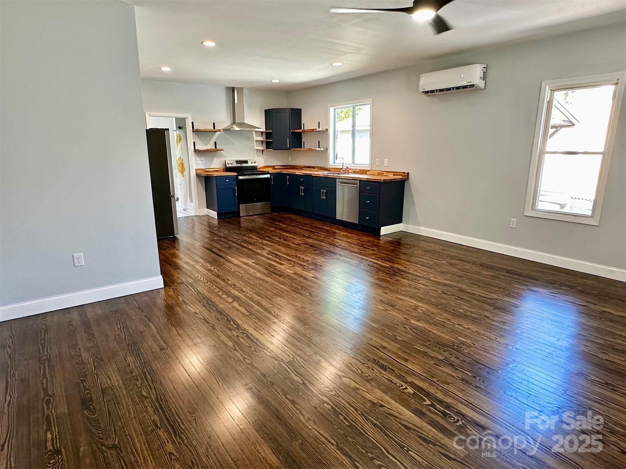 11 Martel Lane