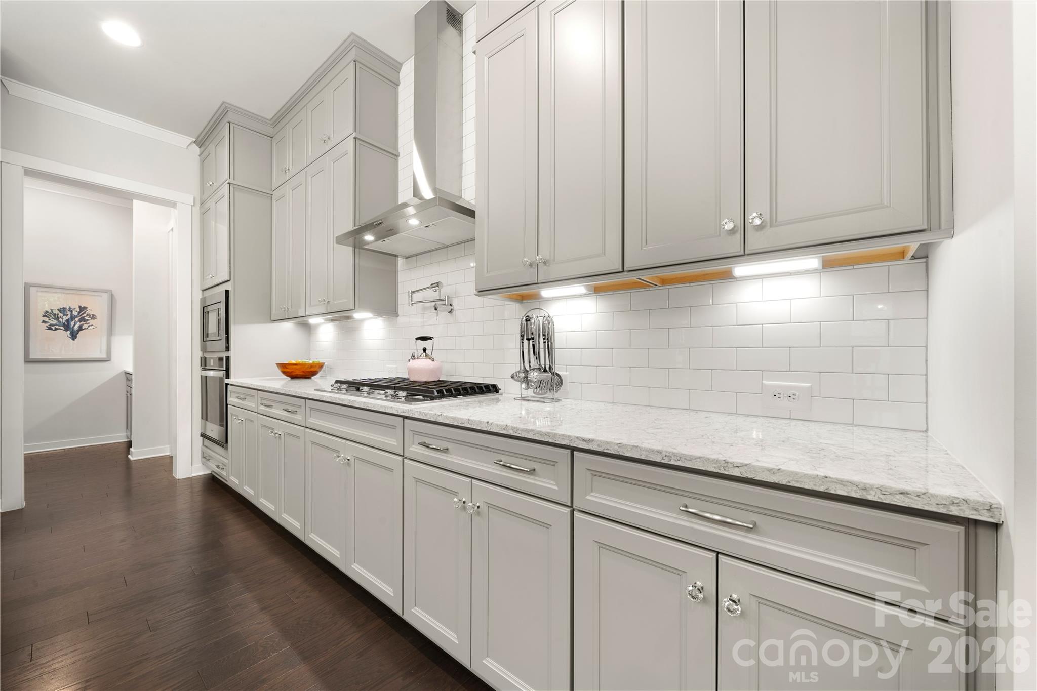 Hollins Grove - Residential