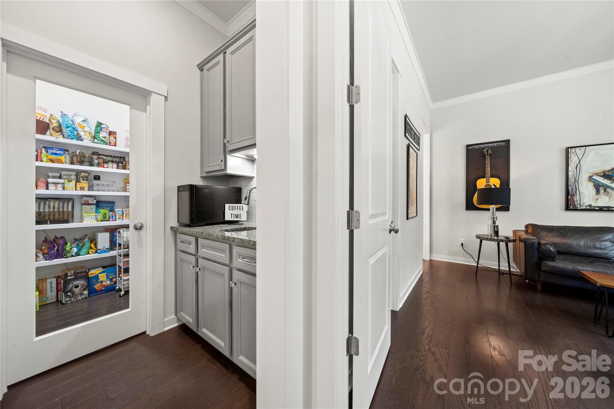 Hollins Grove - Residential