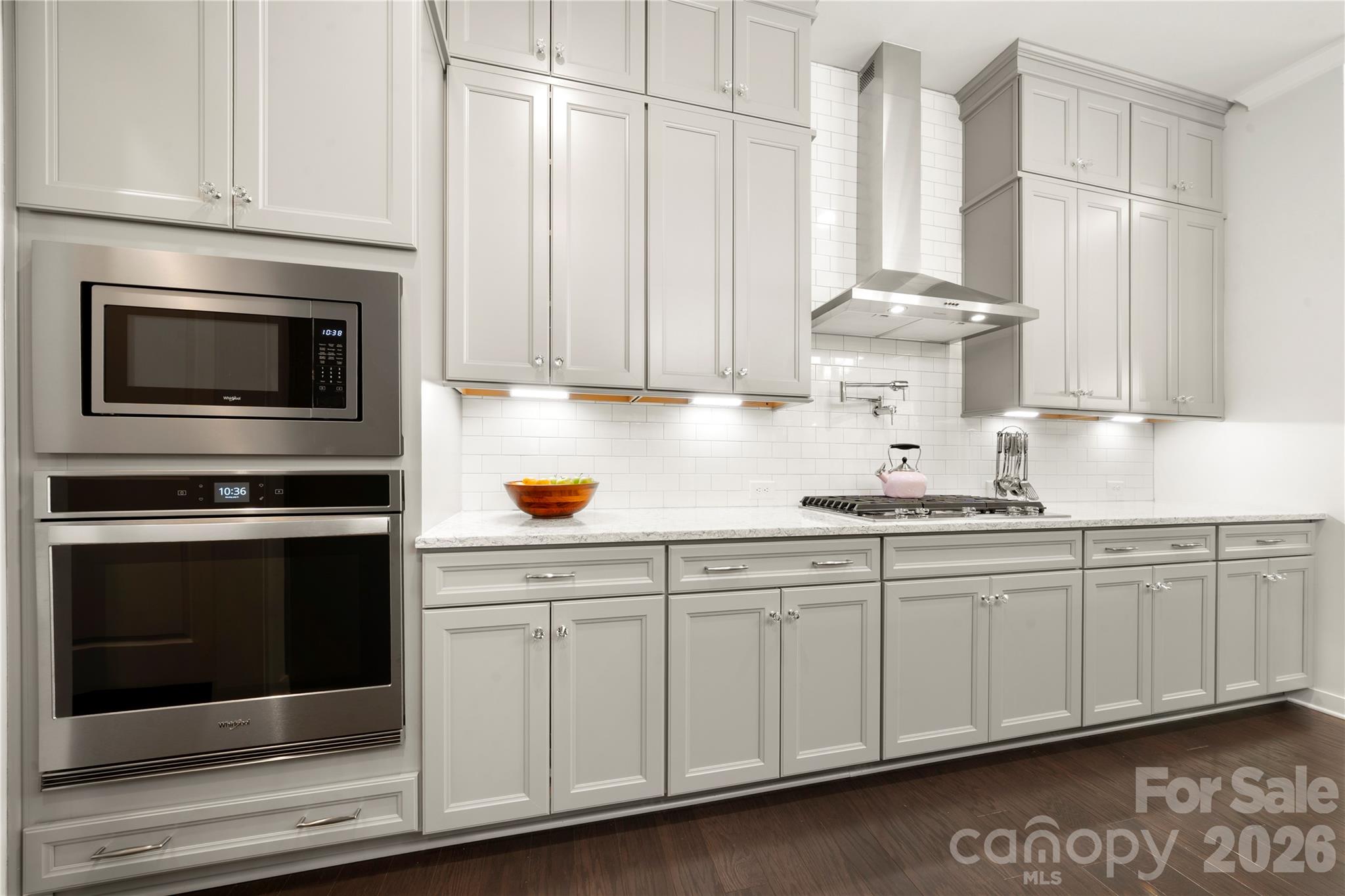 Hollins Grove - Residential