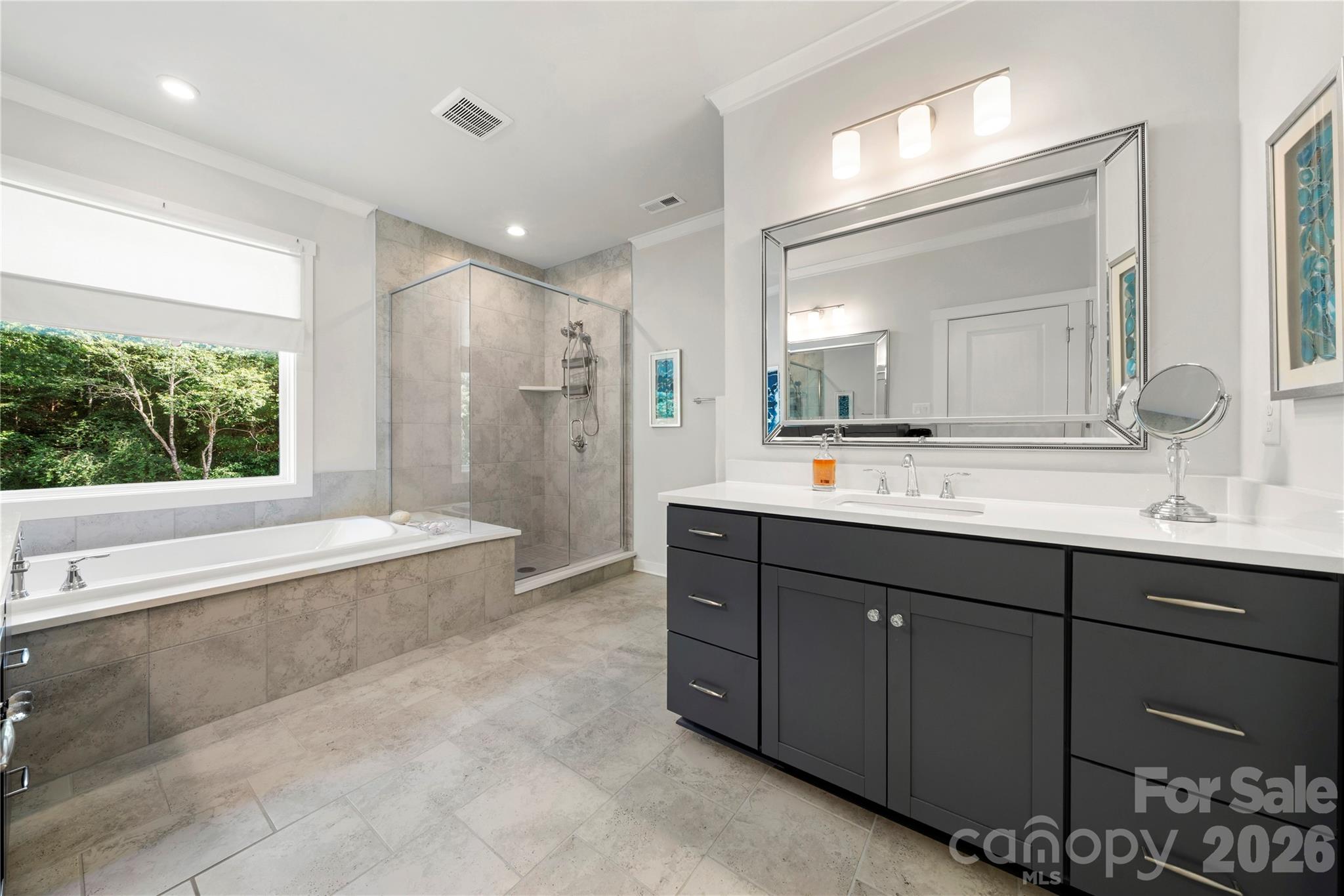 Hollins Grove - Residential