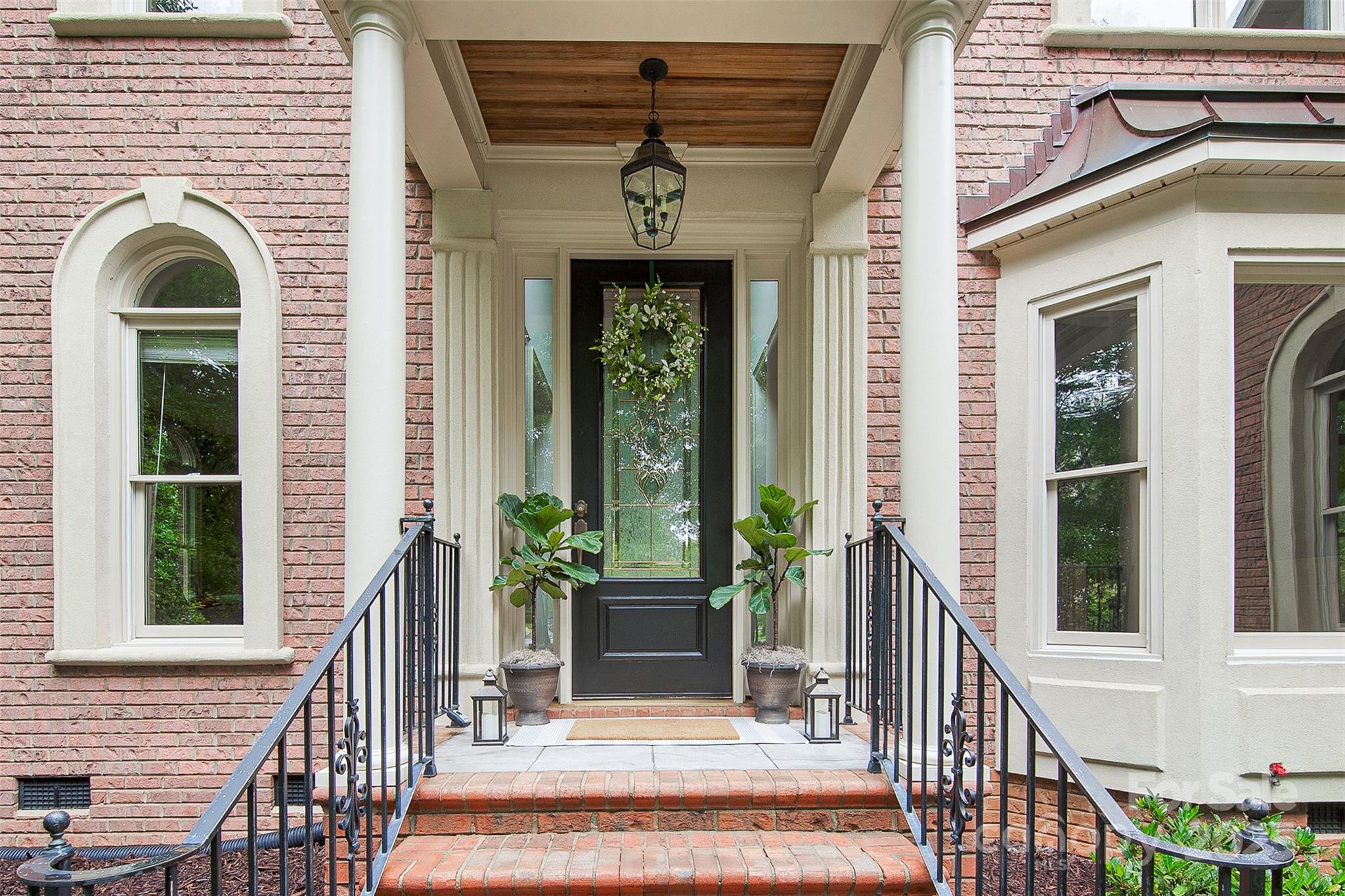 552 Wyndham Lane