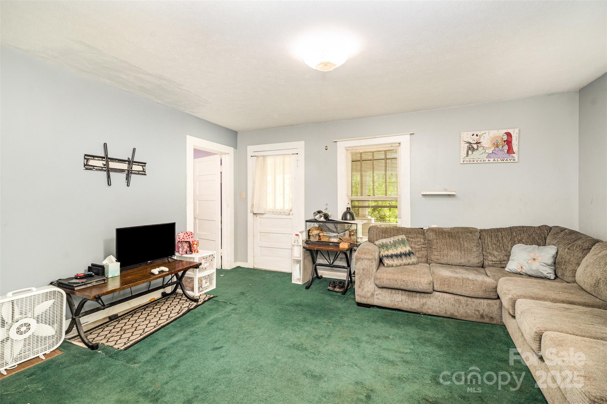 1245 Harrison Loop