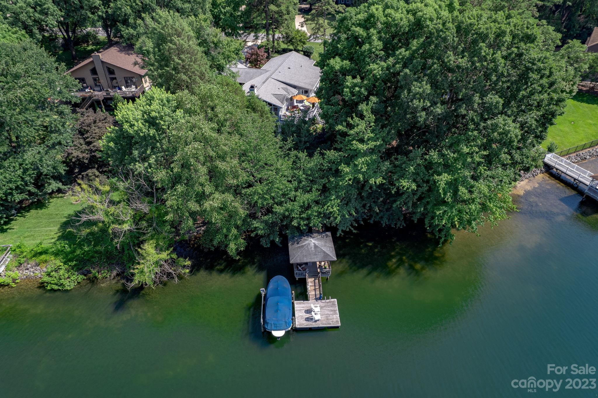 Yachtman Shores - Residential