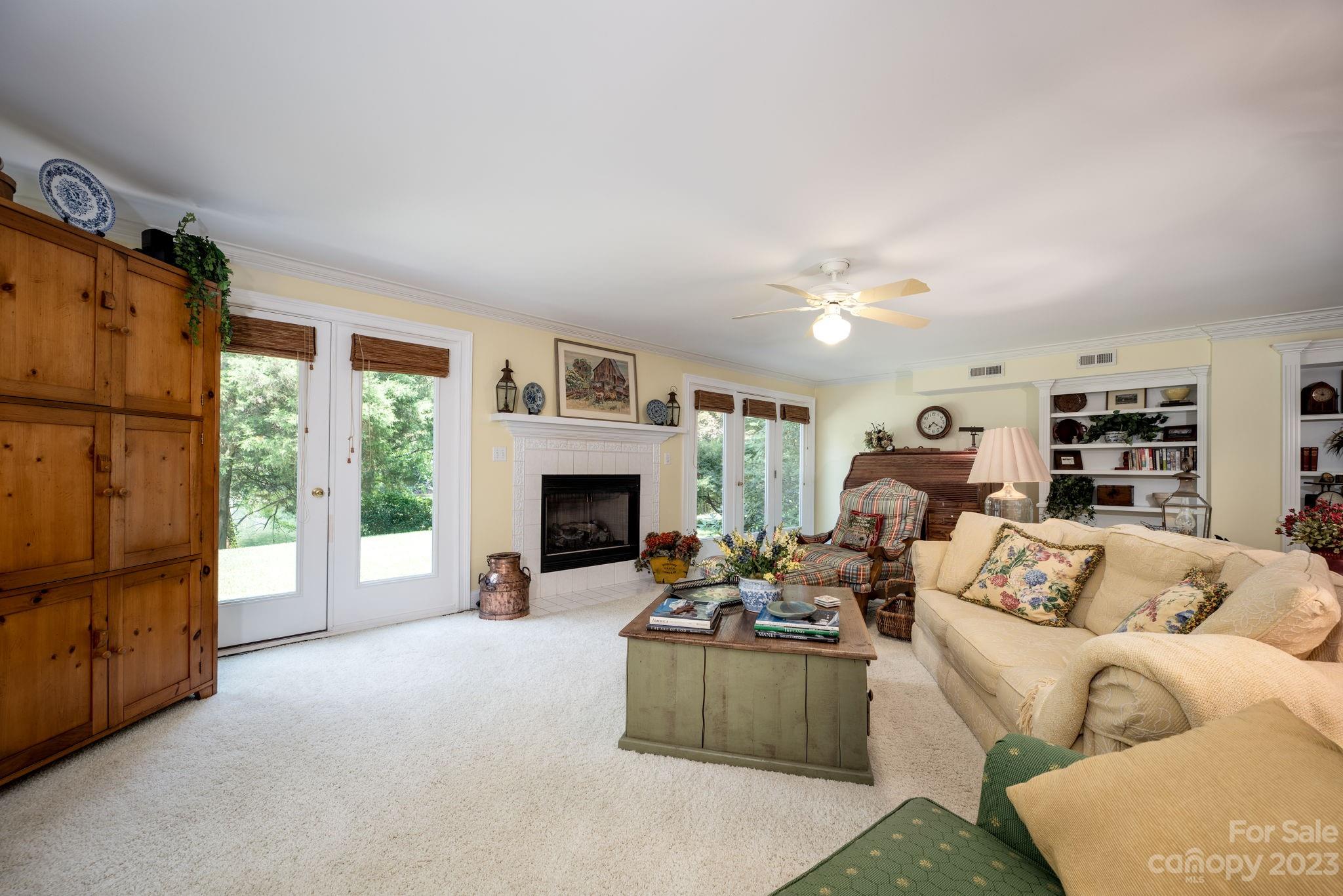 Yachtman Shores - Residential