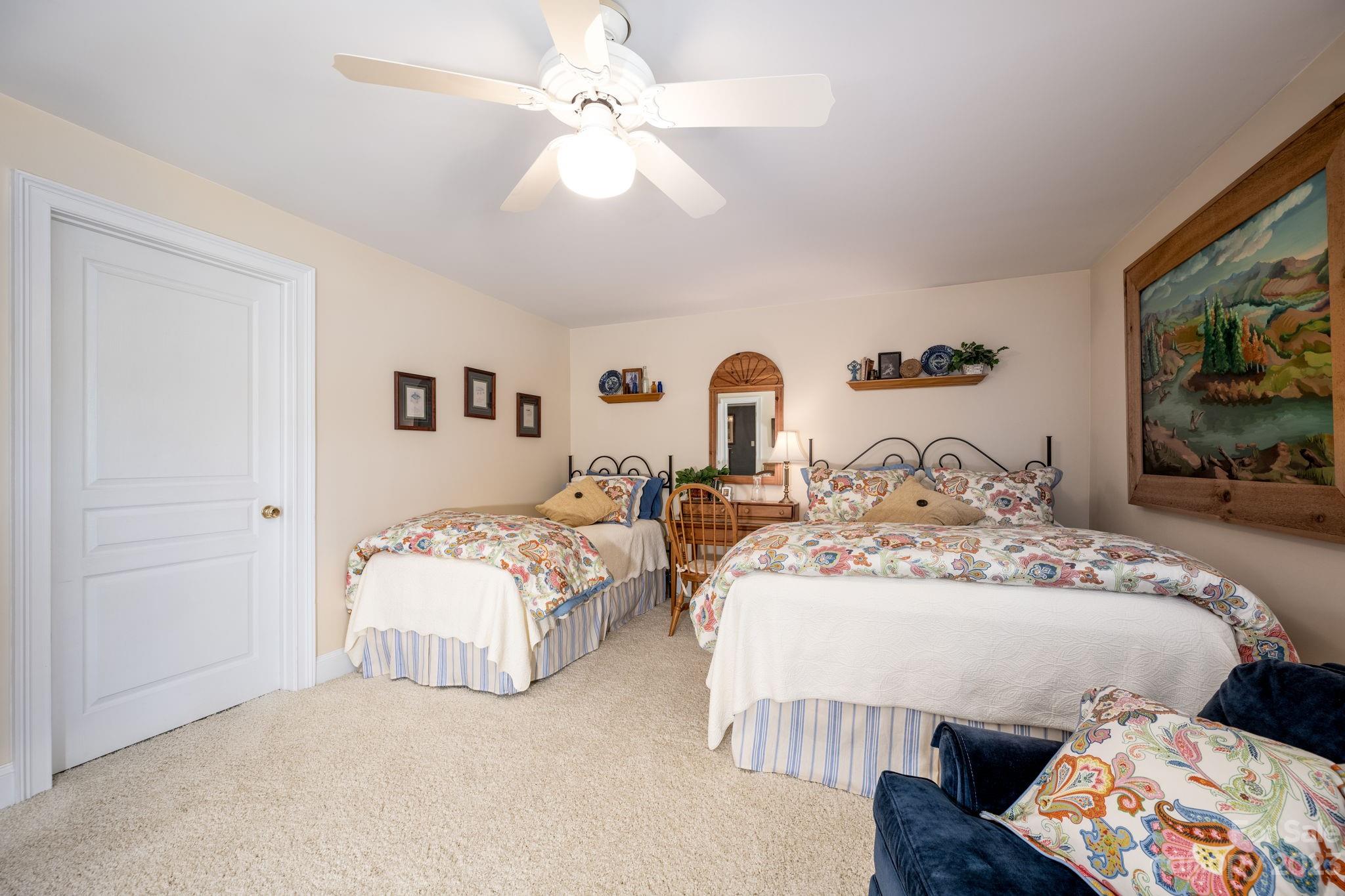 Yachtman Shores - Residential