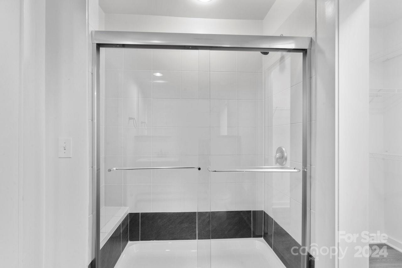 Court 6 - Residential